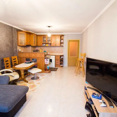 Apartment Blue Heaven Luxury Near The Sea Garden