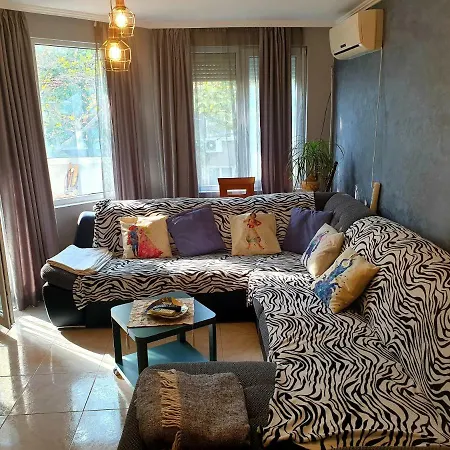 Apartment Blue Heaven Luxury Near The Sea Garden
